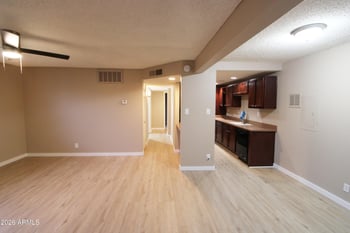 424 Brown Rd #105, Mesa, AZ 85201