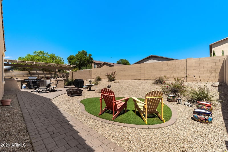 424 E Canyon Rock Rd, San Tan Valley, AZ 85143