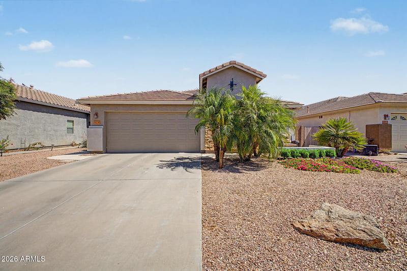 424 Holstein Trl, San Tan Valley, AZ 85143