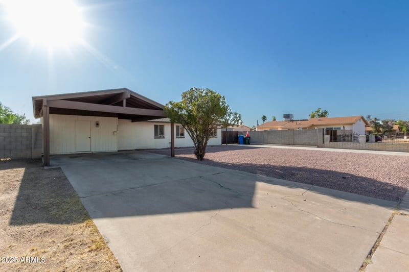 4240 73rd Ave, Phoenix, AZ 85033