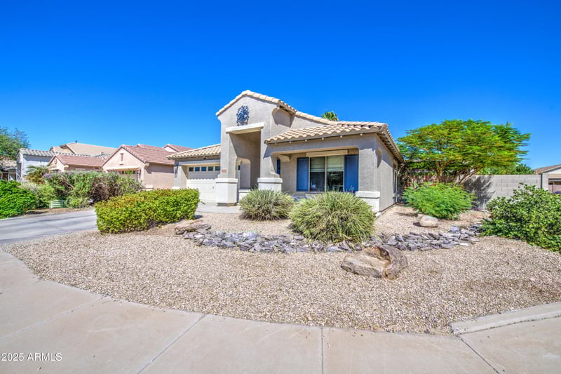 4240 Amarillo Dr, San Tan Valley, AZ 85140