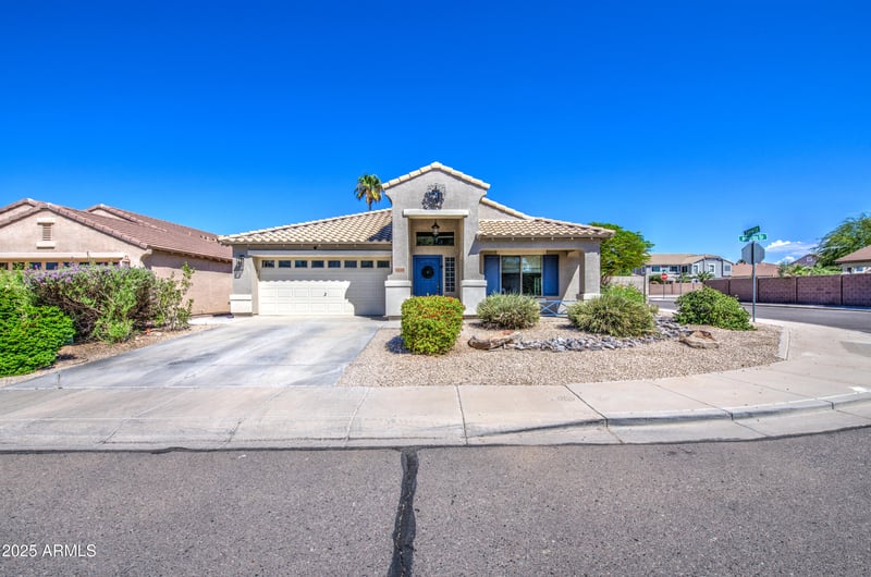 4240 Amarillo Dr, San Tan Valley, AZ 85140