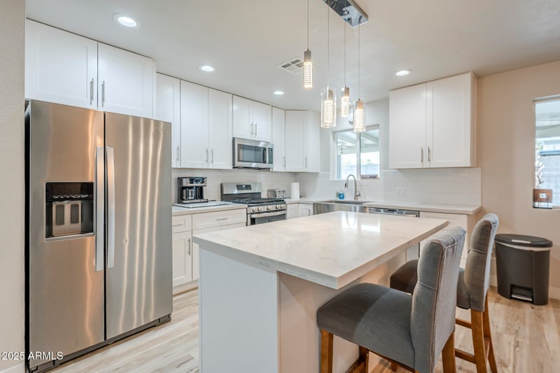 4240 Bluefield Ave, Phoenix, AZ 85032