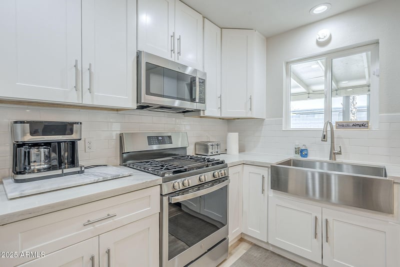 4240 Bluefield Ave, Phoenix, AZ 85032