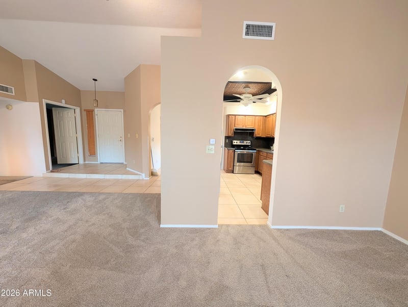 4240 E Amberwood Dr, Phoenix, AZ 85048