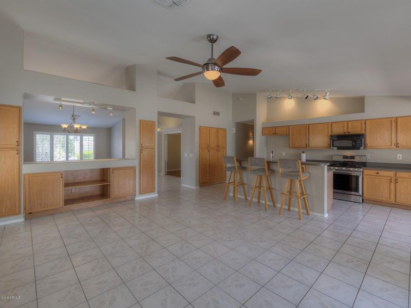 4240 E Coolbrook Ave, Phoenix, AZ 85032