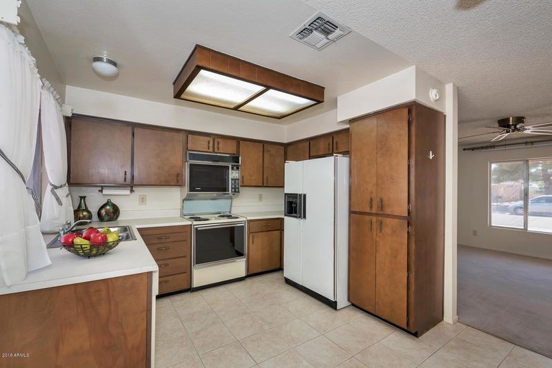 4240 E Mandan St, Phoenix, AZ 85044