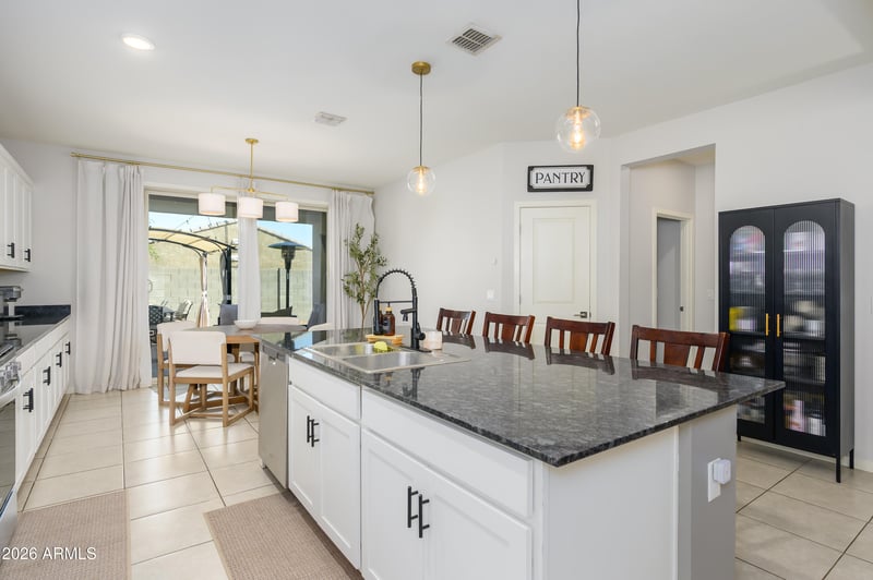 4240 Coneflower Ln, San Tan Valley, AZ 85144