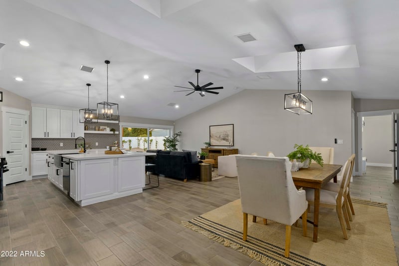4242 E Vernon Ave, Phoenix, AZ 85008