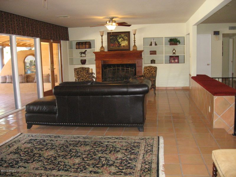 4242 N 56th St, Phoenix, AZ 85018