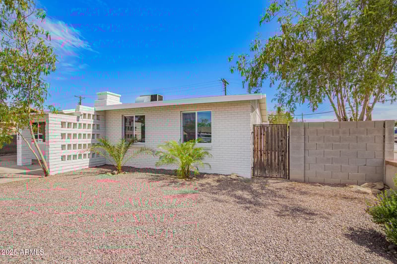 4243 Sheridan St, Phoenix, AZ 85009