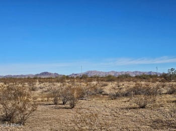 42439 Bethany Home Rd, Tonopah, AZ 85354