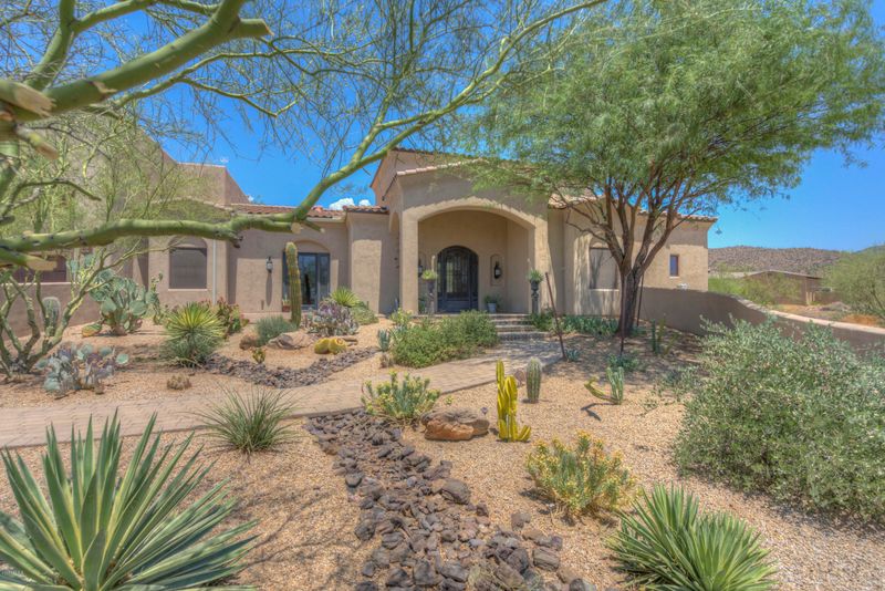 42441 N Spur Cross Rd, Cave Creek, AZ 85331