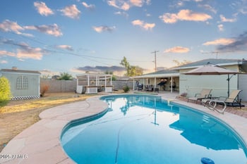 4245 16th Dr, Phoenix, AZ 85015