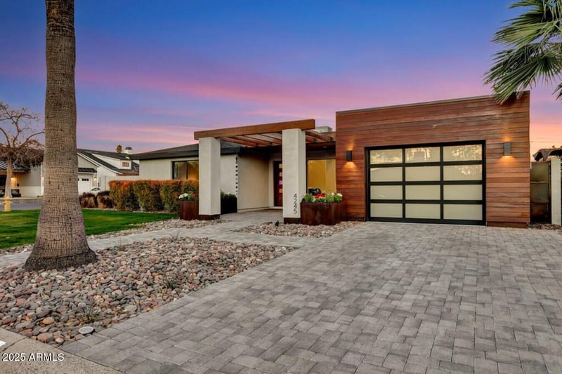 4245 35th Way, Phoenix, AZ 85018