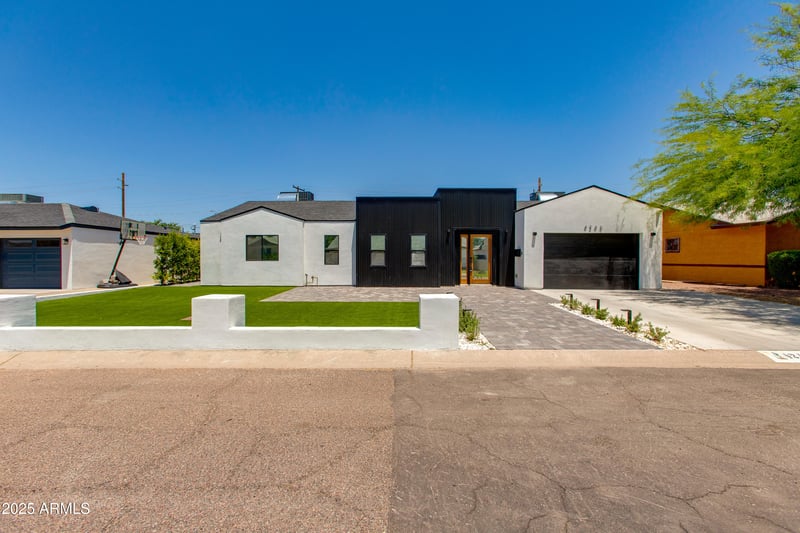 4246 Mulberry Dr, Phoenix, AZ 85018