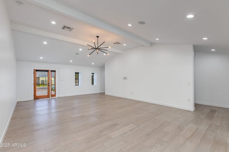 4246 Mulberry Dr, Phoenix, AZ 85018