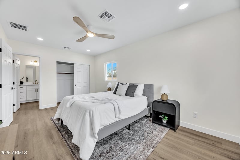 4246 N 10th Pl, Phoenix, AZ 85014