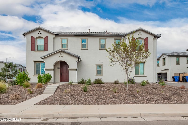 4247 58th Ln, Phoenix, AZ 85043