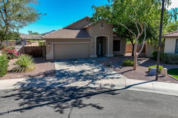 4247 Crown Ct, Gilbert, AZ 85298