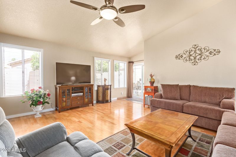 4249 E Jason Dr, Phoenix, AZ 85050