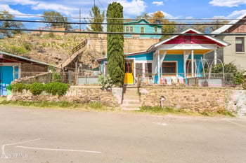 425 Garden Ave, Bisbee, AZ 85603