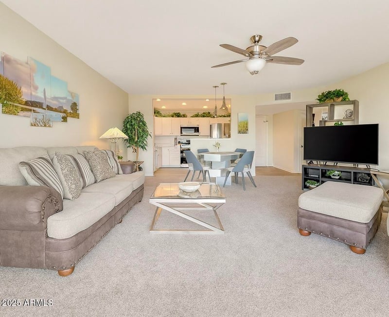 425 Parkcrest -- #322, Mesa, AZ 85206