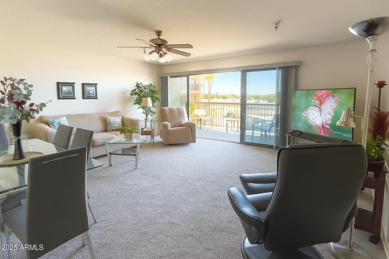 425 Parkcrest -- #323, Mesa, AZ 85206