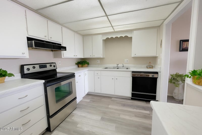 425 Parkcrest -- #323, Mesa, AZ 85206