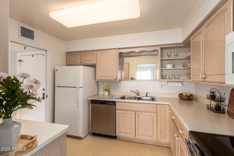 425 Parkcrest -- #336, Mesa, AZ 85206
