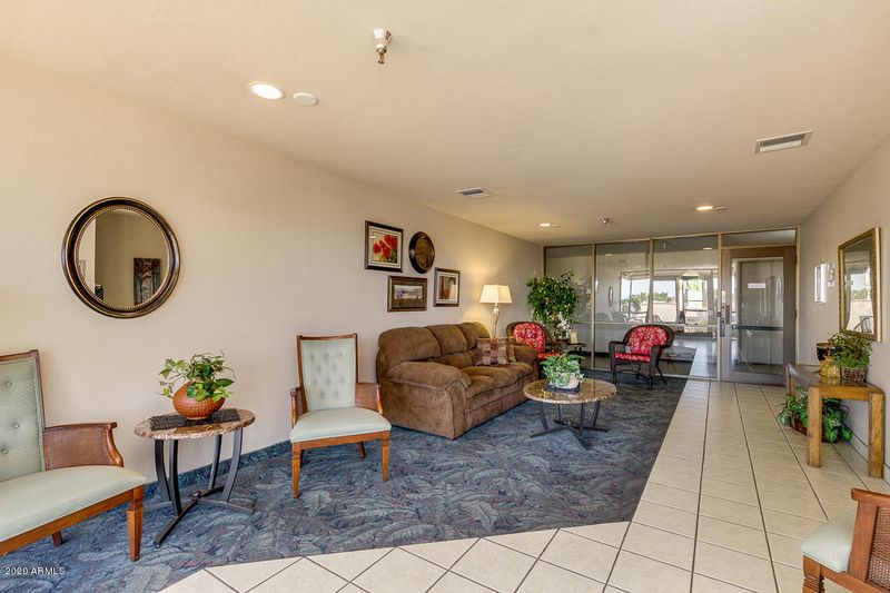 425 S Parkcrest -- #325, Mesa, AZ 85206