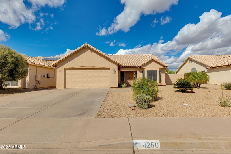 4250 Encinas Ave, Gilbert, AZ 85234