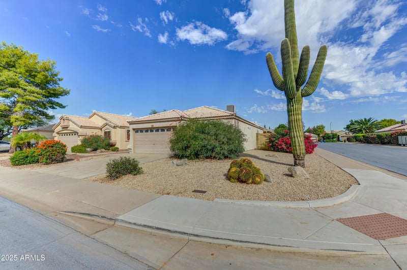 4250 Hartford Ave, Phoenix, AZ 85032