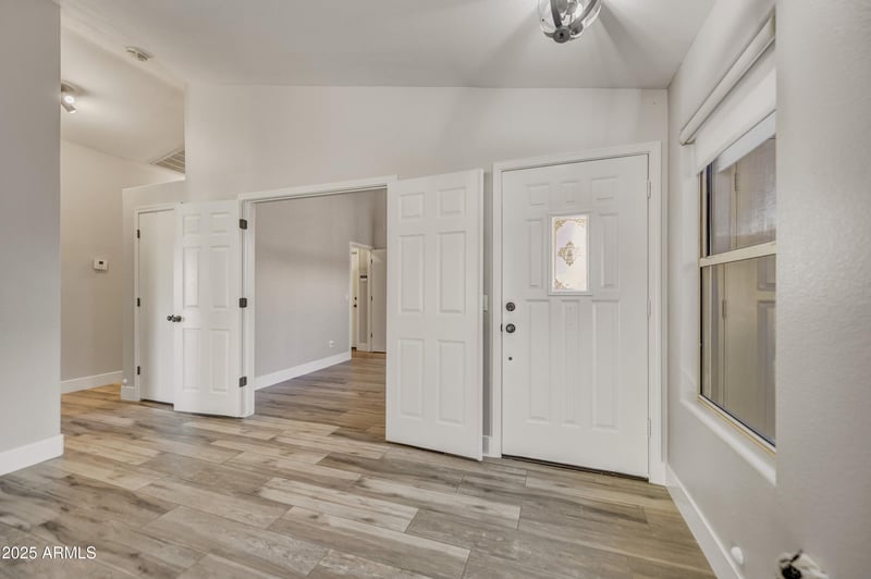 4250 Hartford Ave, Phoenix, AZ 85032