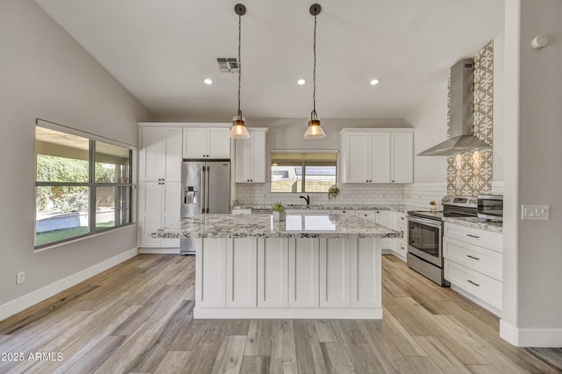 4250 Hartford Ave, Phoenix, AZ 85032