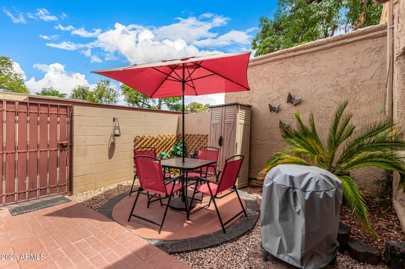 4252 68th Ln, Phoenix, AZ 85033