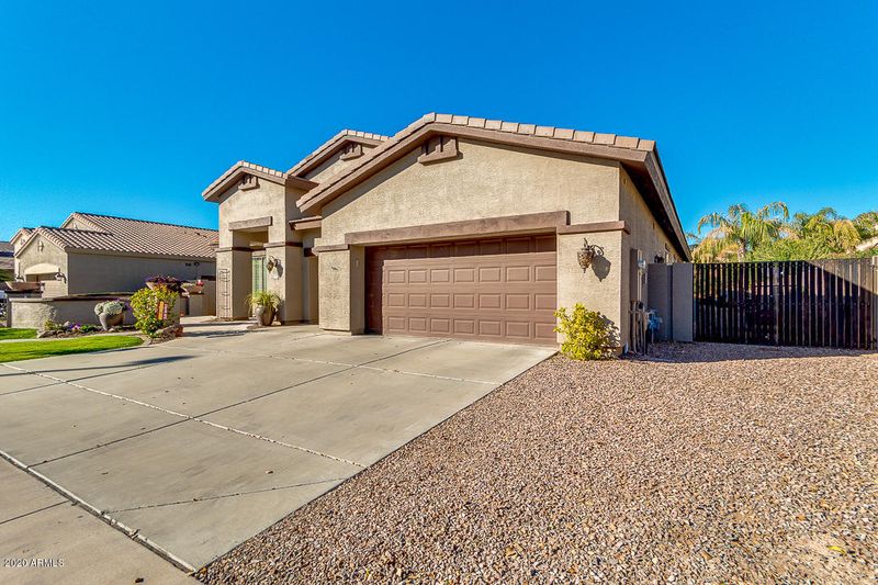 4252 E Carriage Way, Gilbert, AZ 85297