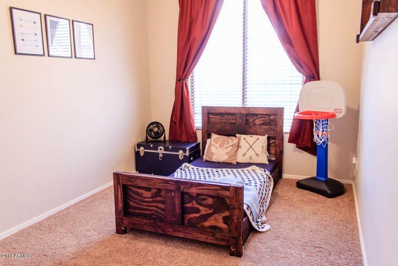 4253 E Shannon St, Gilbert, AZ 85295