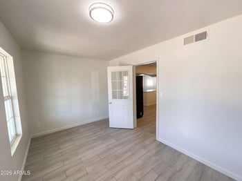 4253 E Vineyard Rd, Phoenix, AZ 85042