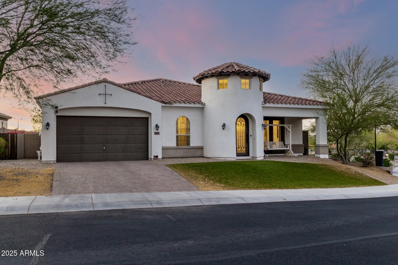4254 Valencia Dr, Phoenix, AZ 85042