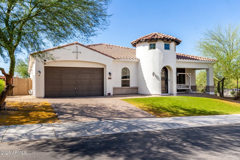 4254 Valencia Dr, Phoenix, AZ 85042