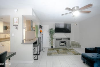 4255 68th Dr, Phoenix, AZ 85033