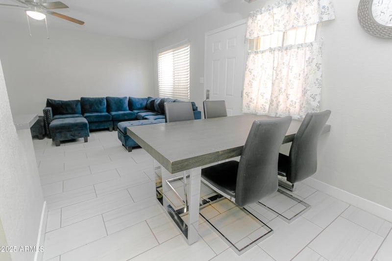 4255 68th Dr, Phoenix, AZ 85033