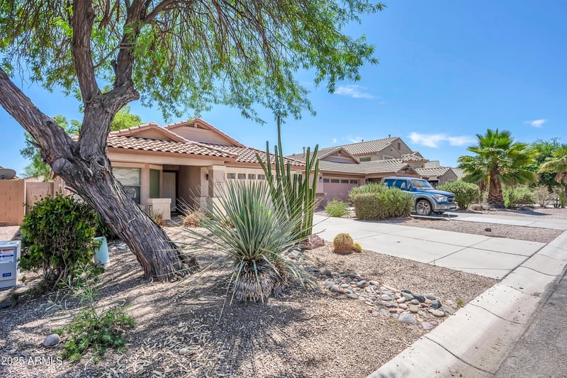 4255 Rock Dr, San Tan Valley, AZ 85143