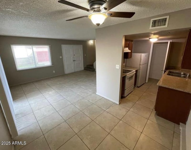 4258 68th Ln, Phoenix, AZ 85033