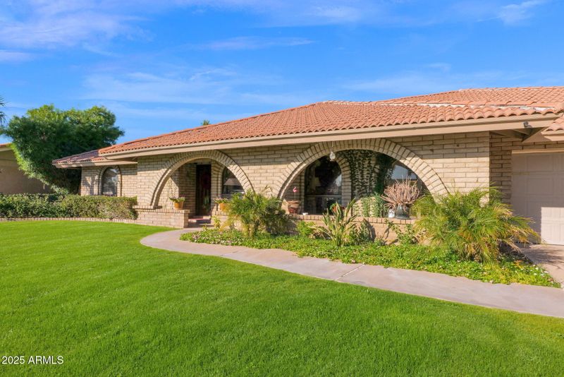 426 E Carol Ann Way, Phoenix, AZ 85022