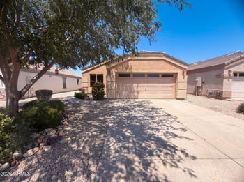 426 E Payton St, San Tan Valley, AZ 85140