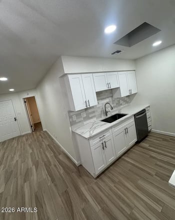 426 Pontiac Dr #6, Phoenix, AZ 85027