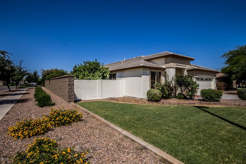 4260 S Splendor Pl, Gilbert, AZ 85297
