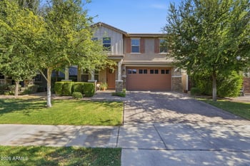 4261 Amber Ln, Gilbert, AZ 85296